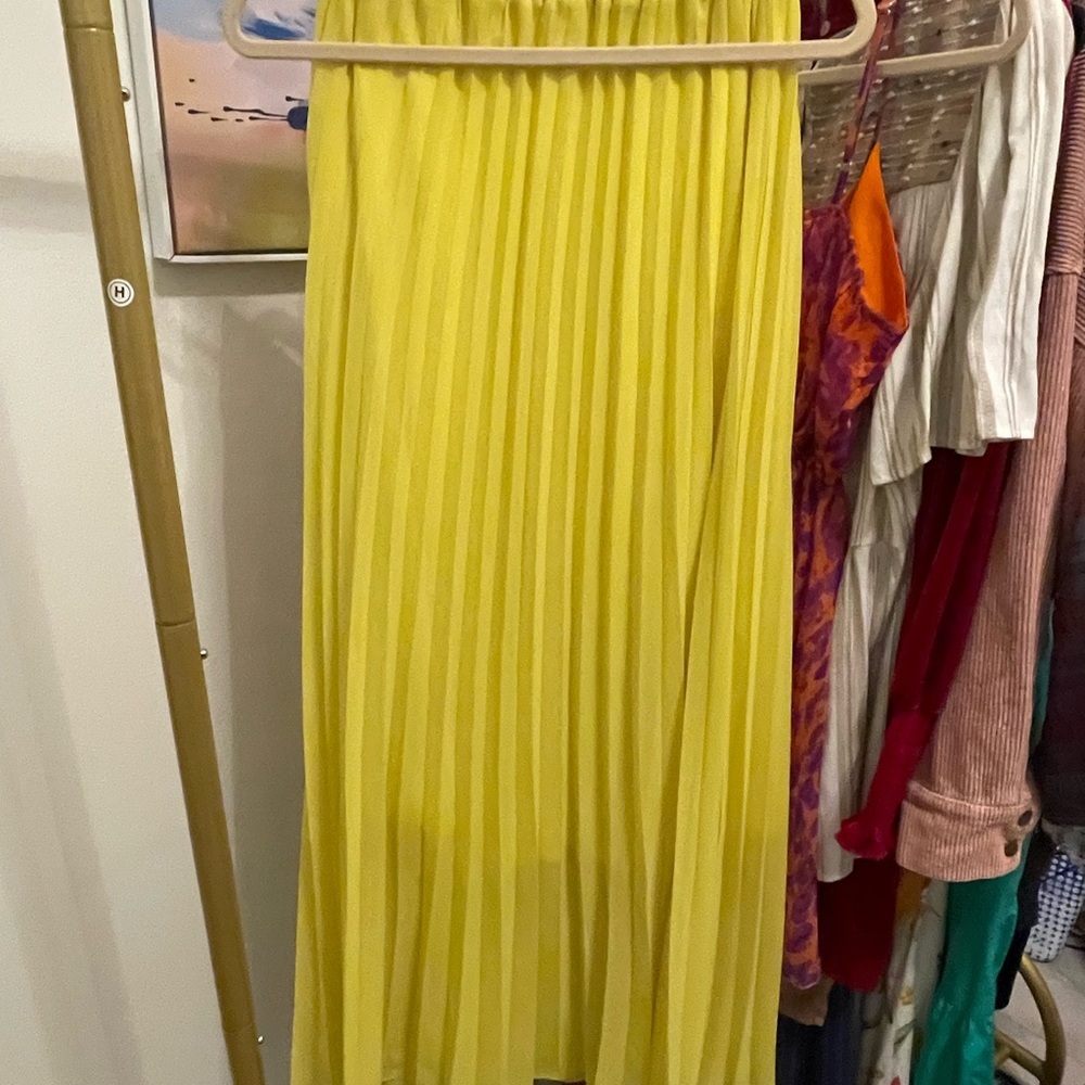 Yellow Pleated Women's Maxi Skirt Tall size M/L - Picture 2 of 4